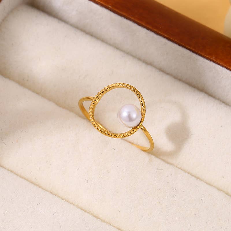 Bague Dorée Ligne Avec Cercle Et Perle